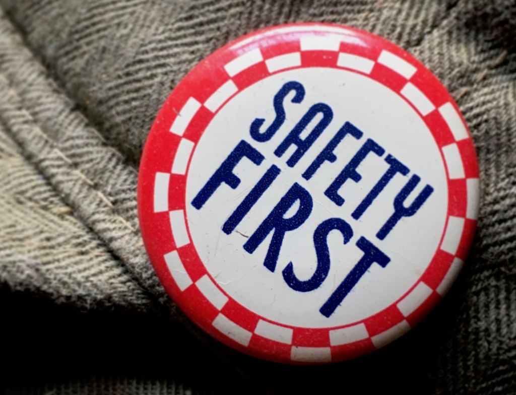 2BCCBD15-4075-419E-990E-5DC47752FB18